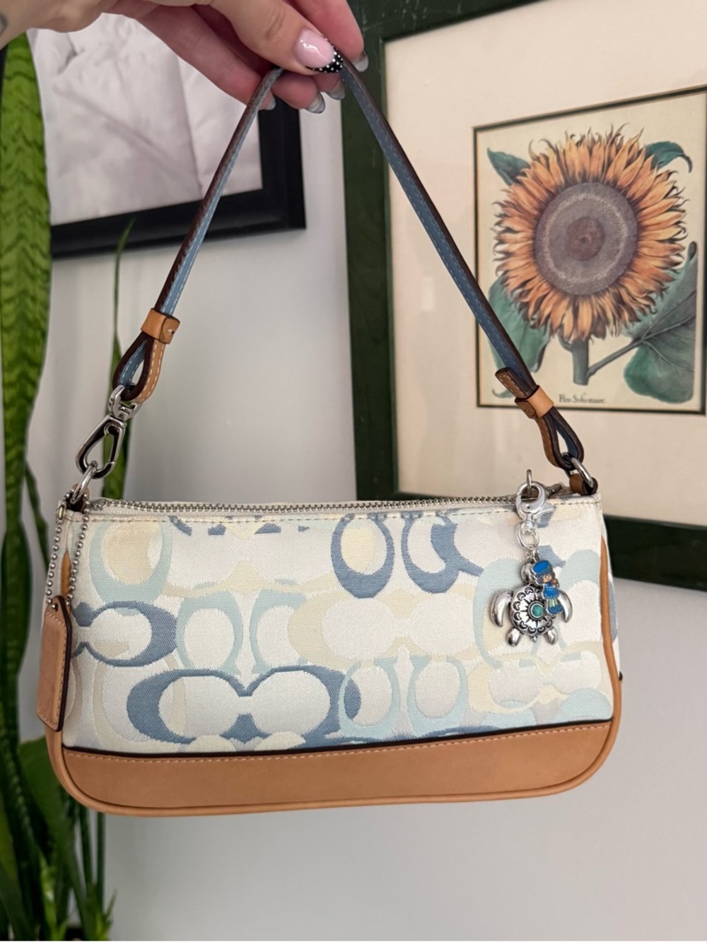 RARE Optic Blue Coach Demi Baguette - Picture 3 of 9